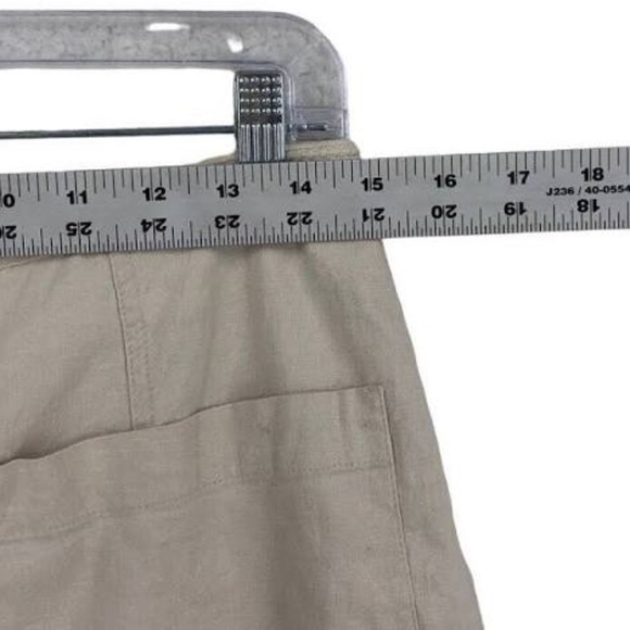 Urban Outfitters Mini Skirt Women's Medium Beige Cargo Zip Front - Picture 3 of 6